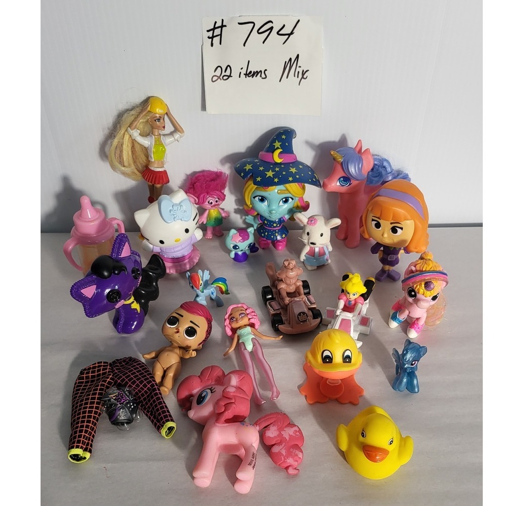 22 Piece Toy Lot Doll Figure Playset Barbie Hello Kitty My Little‎ Pony Troll - Picture 4 of 5